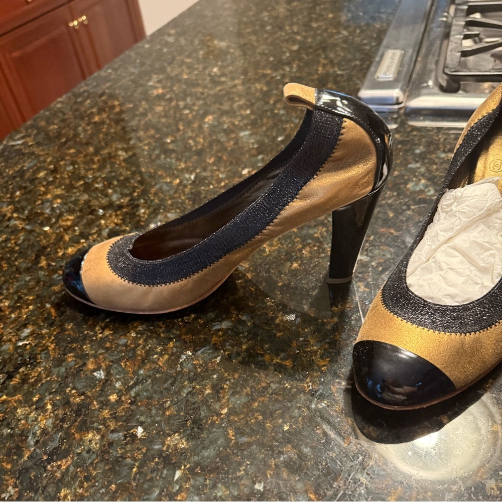 CHANEL Gold and Black Heels - Picture 2 of 5